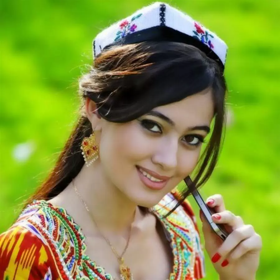 Уйгурские девушки (порно и НЮ 9 фото)